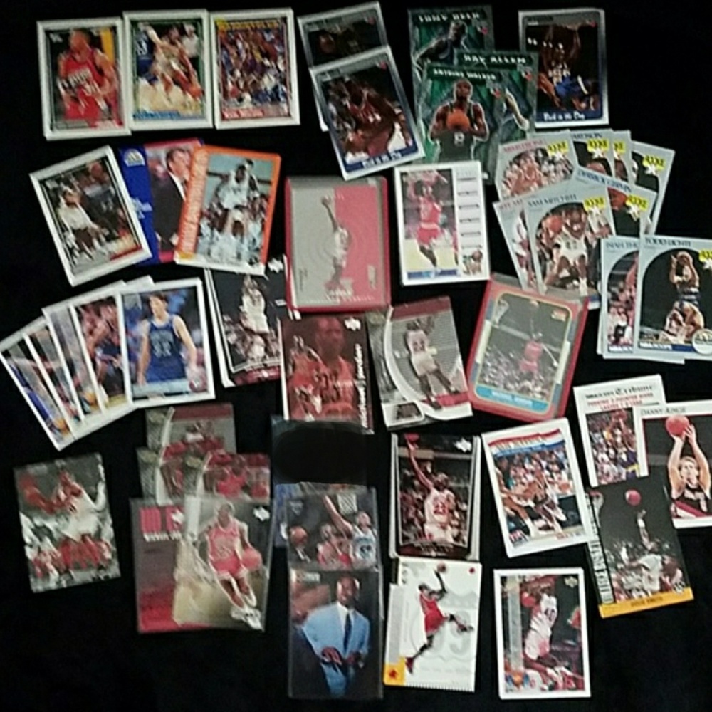 Lot of Older basketball cards